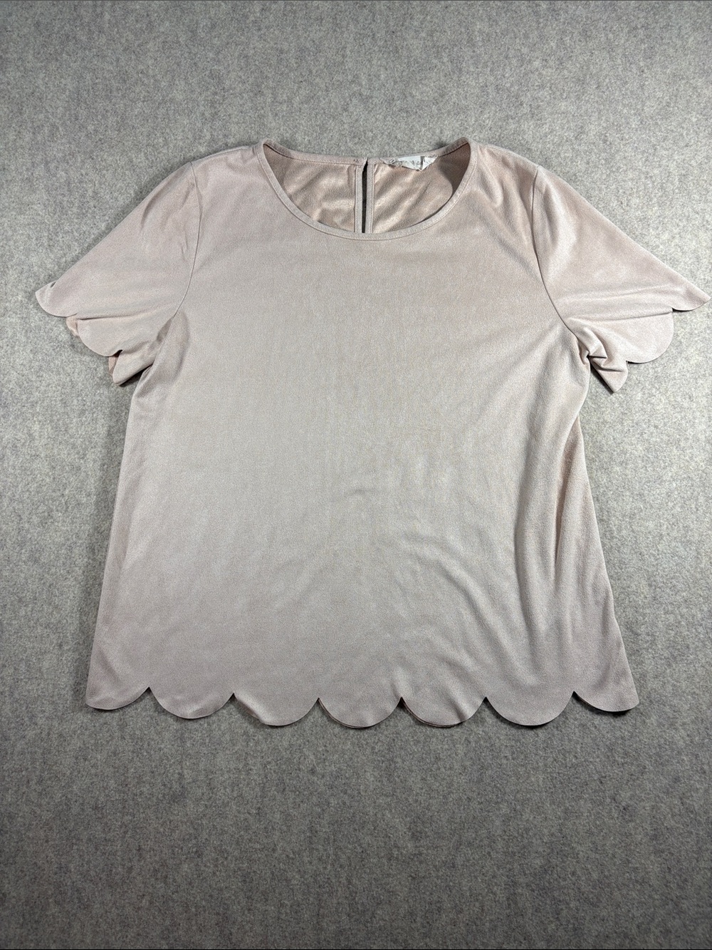 Altar'd State Faux Suede Scalloped Tee Top Grey Pink M EUC